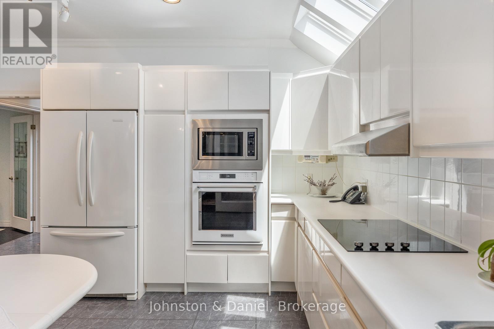 31 George Henry Boulevard, Toronto, Ontario  M2J 1E3 - Photo 9 - C13050048
