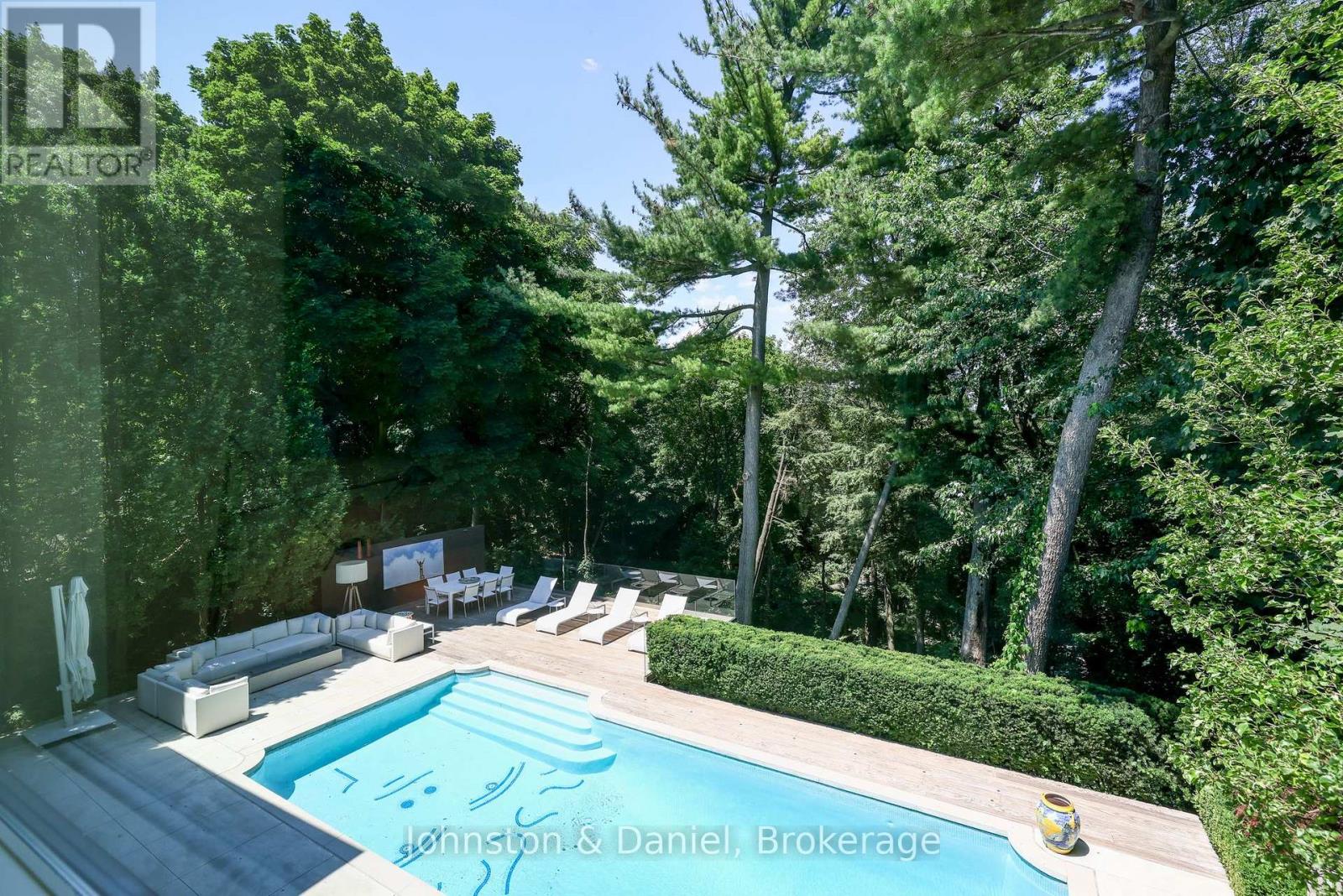 20 Forest Glen Crescent, Toronto, Ontario  M4N 2E8 - Photo 16 - C13612618