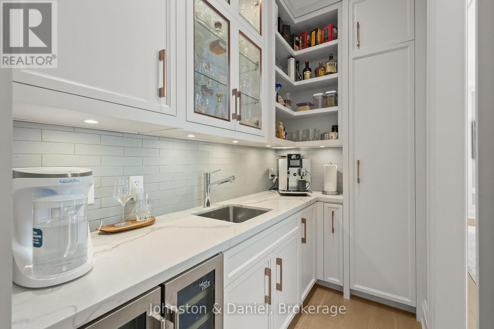 5 Pine Forest Road, Toronto, Ontario  M4N 3E6 - Photo 12 - C13663864
