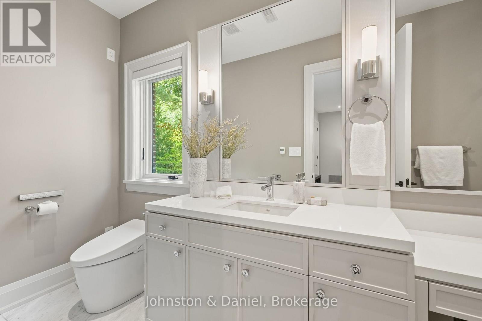 5 Pine Forest Road, Toronto, Ontario  M4N 3E6 - Photo 37 - C13663864
