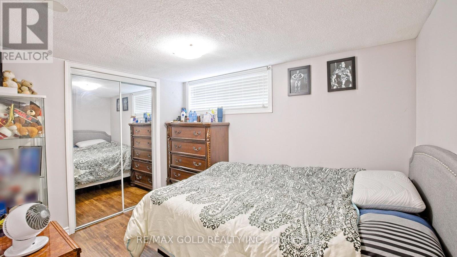 7428 Pickfair Drive, Mississauga, Ontario  L4T 2M9 - Photo 33 - W13737828