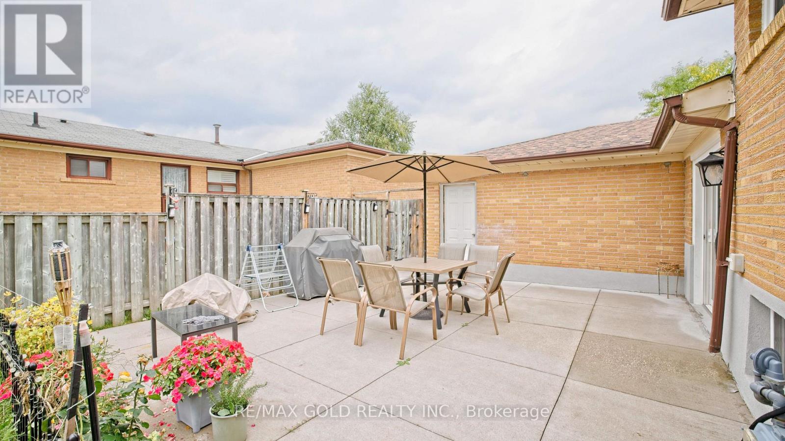 7428 Pickfair Drive, Mississauga, Ontario  L4T 2M9 - Photo 41 - W13737828