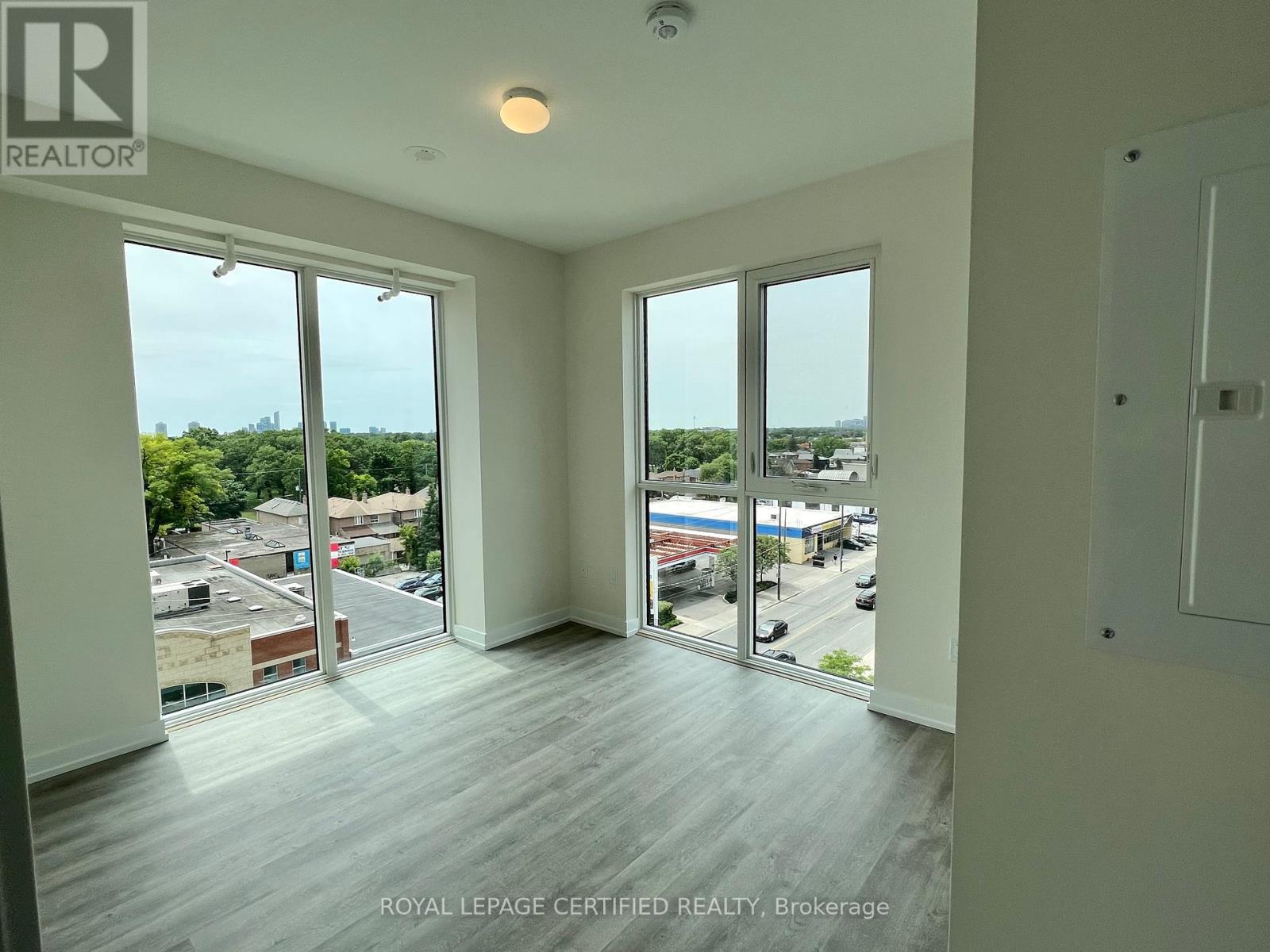703 - 2300 St. Clair Avenue W, Toronto, Ontario  M6N 0B3 - Photo 12 - W13737838