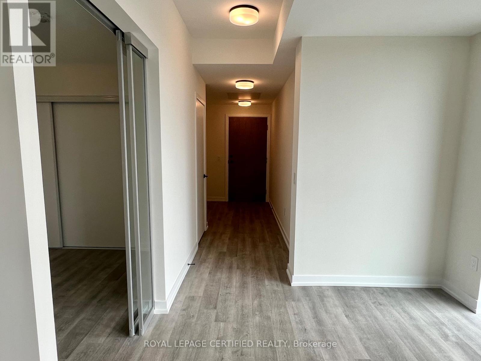 703 - 2300 St. Clair Avenue W, Toronto, Ontario  M6N 0B3 - Photo 8 - W13737838