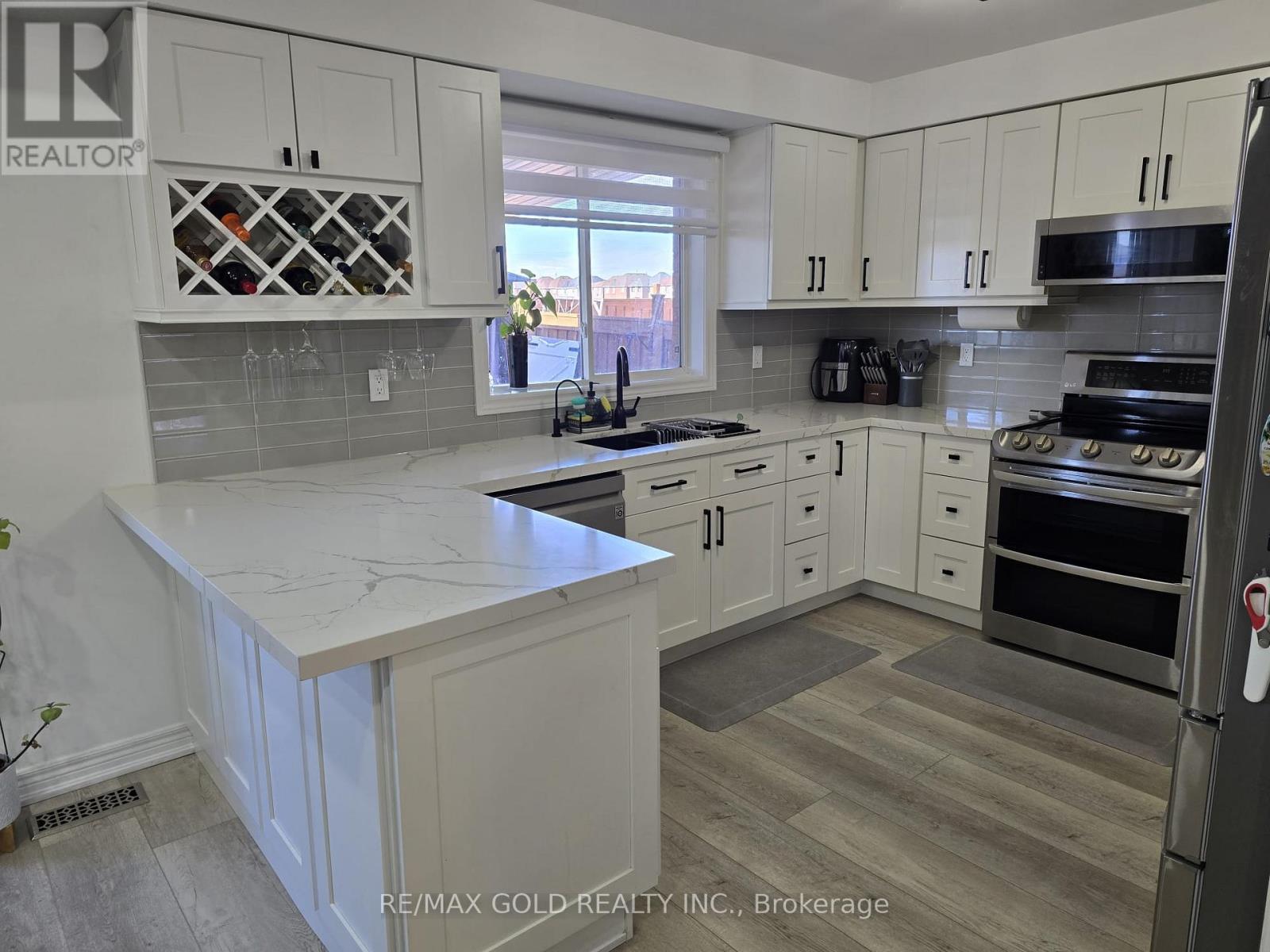 83 Emily Carr Crescent, Caledon, Ontario  L7E 2K9 - Photo 17 - W13737844