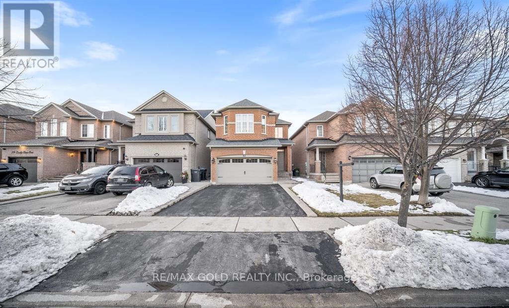 83 Emily Carr Crescent, Caledon, Ontario  L7E 2K9 - Photo 2 - W13737844