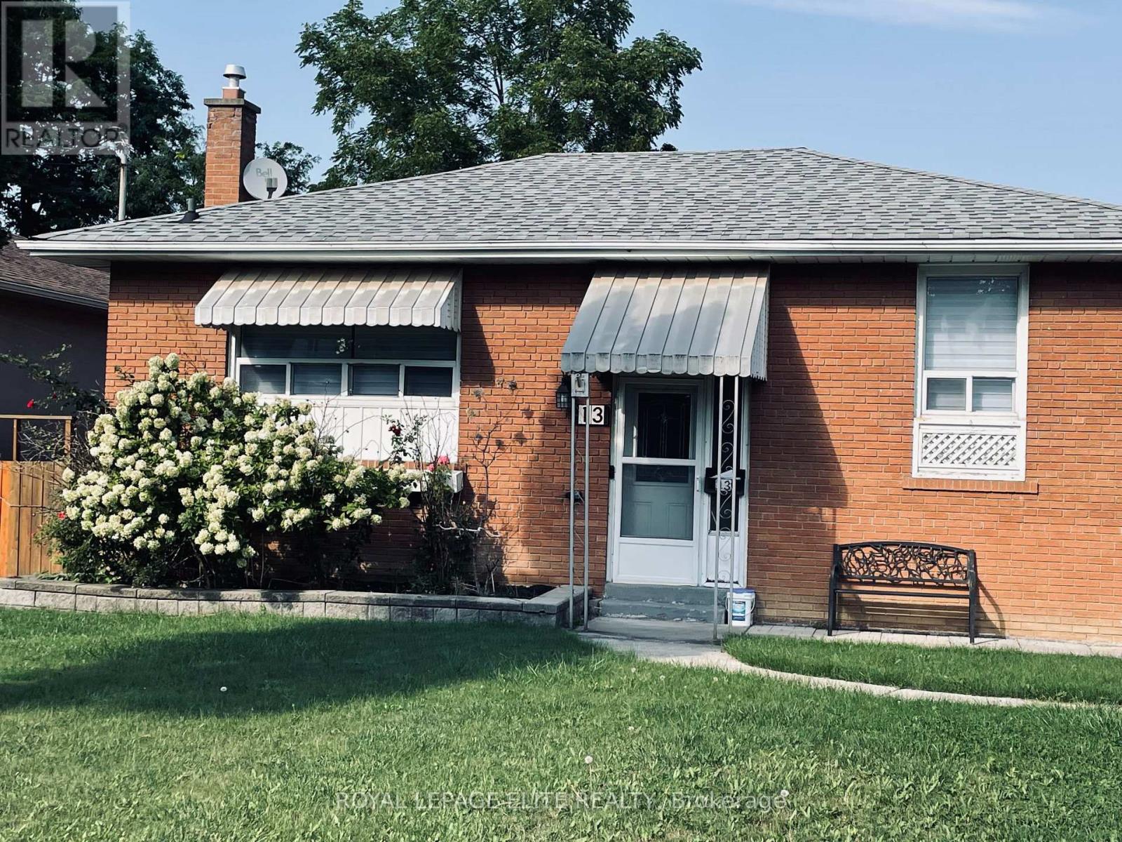13 Joseph Street, Mississauga, Ontario  L5M 1N8 - Photo 2 - W13737884
