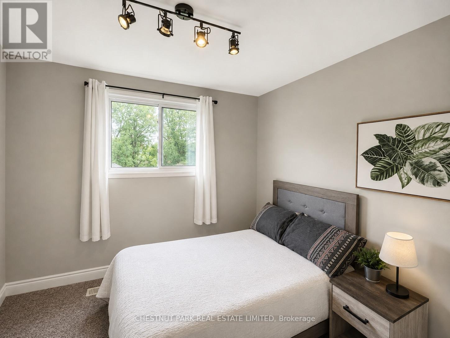 1439 Leighland Road, Burlington, Ontario  L7R 3S6 - Photo 11 - W13737904