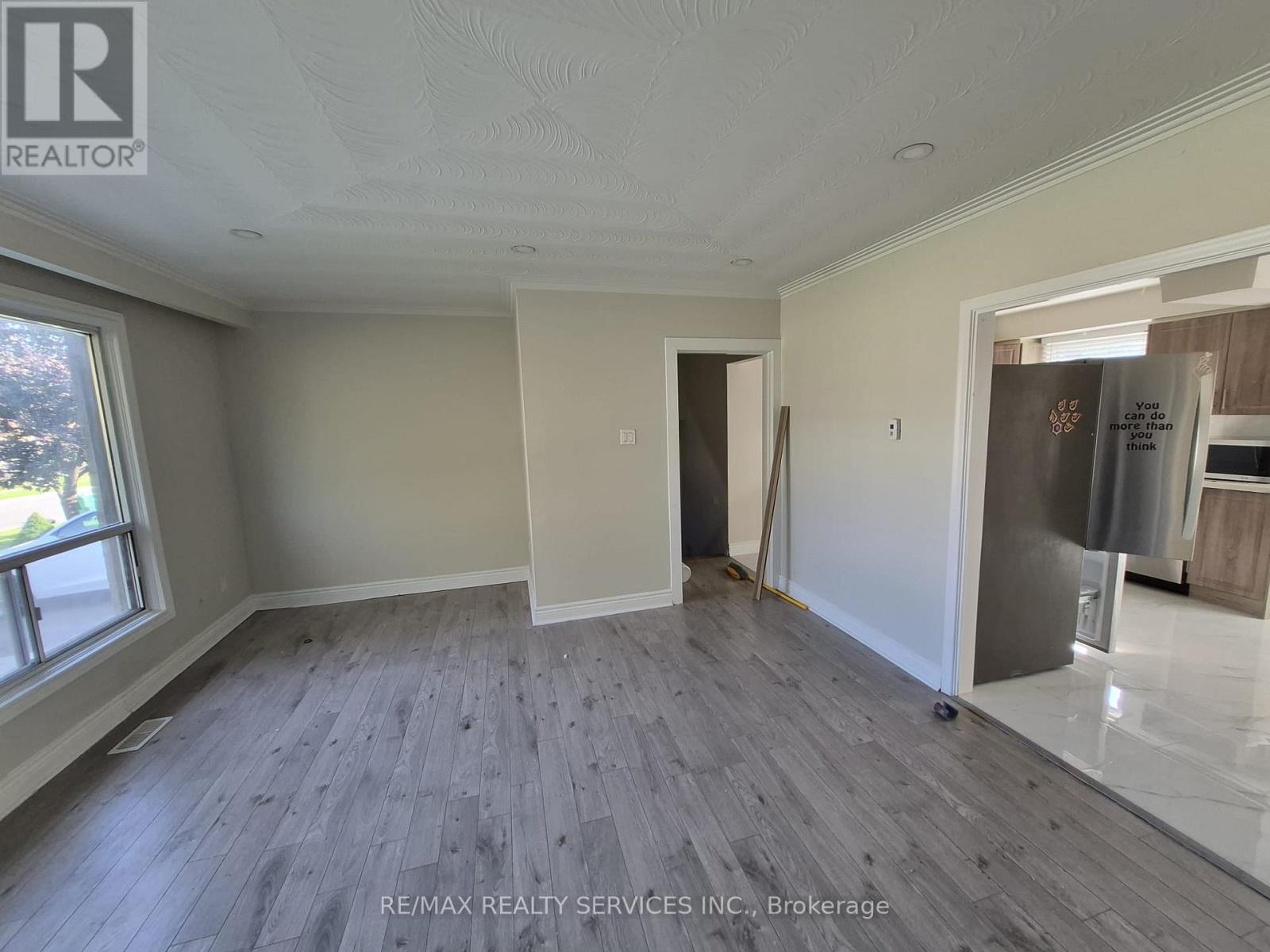 35 Jersey Avenue, Brampton, Ontario  L6W 1L5 - Photo 8 - W13737942