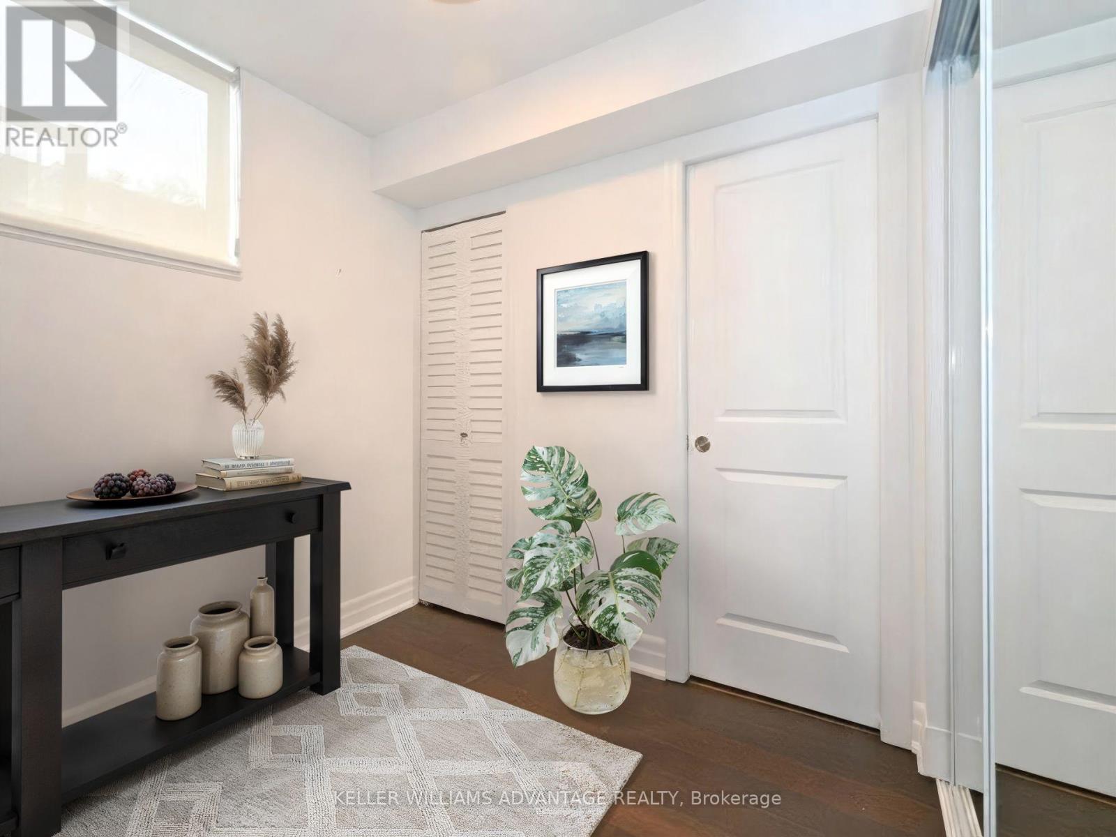 101 - 47 Macaulay Avenue, Toronto, Ontario  M6P 3P5 - Photo 5 - W13737946