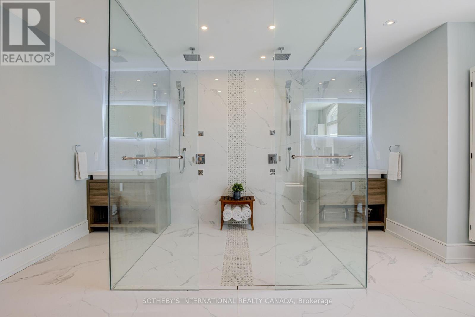 29 Oakwood Avenue, Mississauga, Ontario  L5G 3L2 - Photo 18 - W13737968