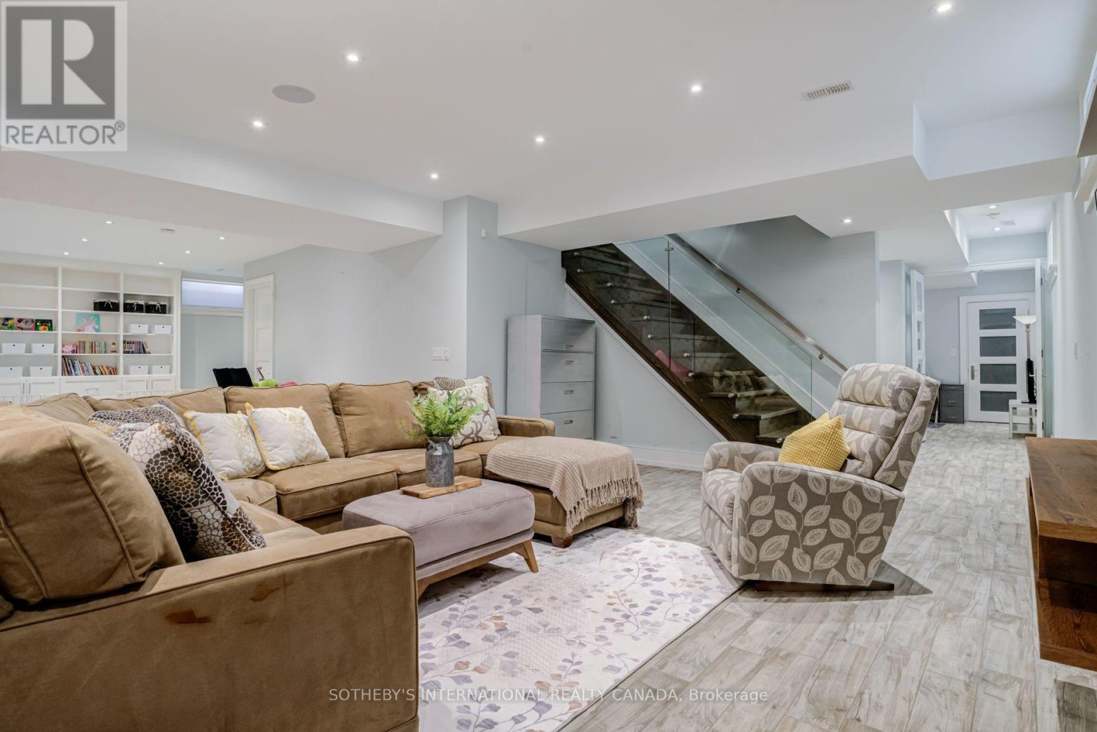 29 Oakwood Avenue, Mississauga, Ontario  L5G 3L2 - Photo 25 - W13737968