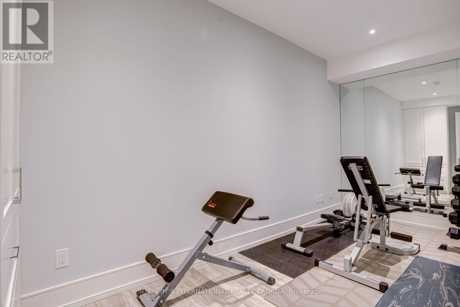 29 Oakwood Avenue, Mississauga, Ontario  L5G 3L2 - Photo 30 - W13737968