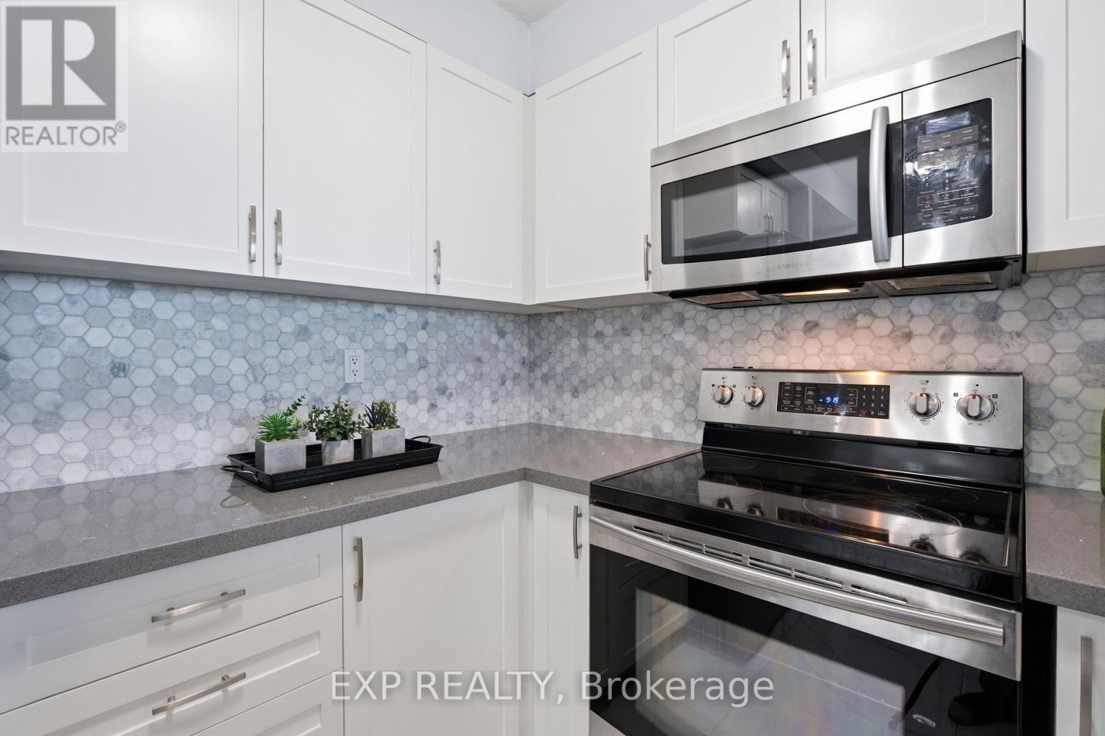 1005 - 2155 Burnhamthorpe Road W, Mississauga, Ontario  L5L 5P4 - Photo 11 - W13738010