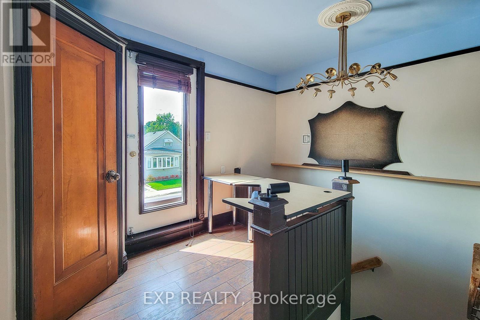 Upper - 6133 Prospect Street, Niagara Falls, Ontario  L2G 1G9 - Photo 3 - X13737820