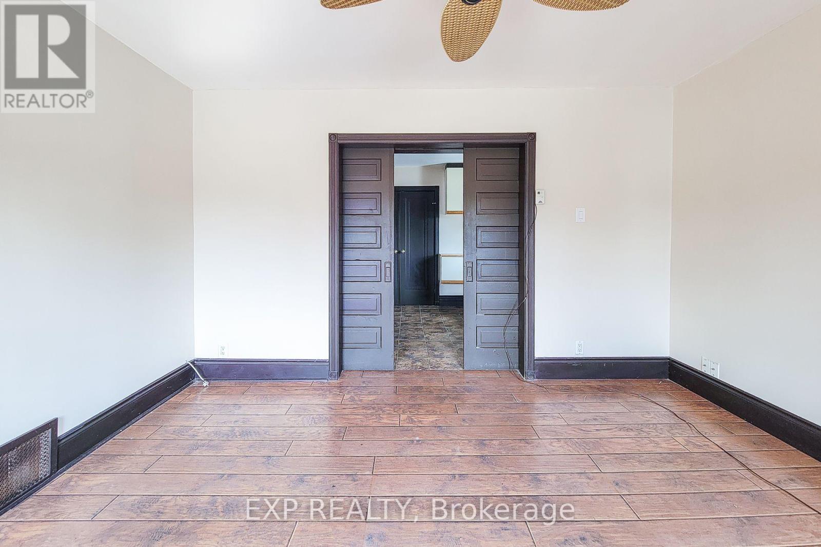Upper - 6133 Prospect Street, Niagara Falls, Ontario  L2G 1G9 - Photo 6 - X13737820