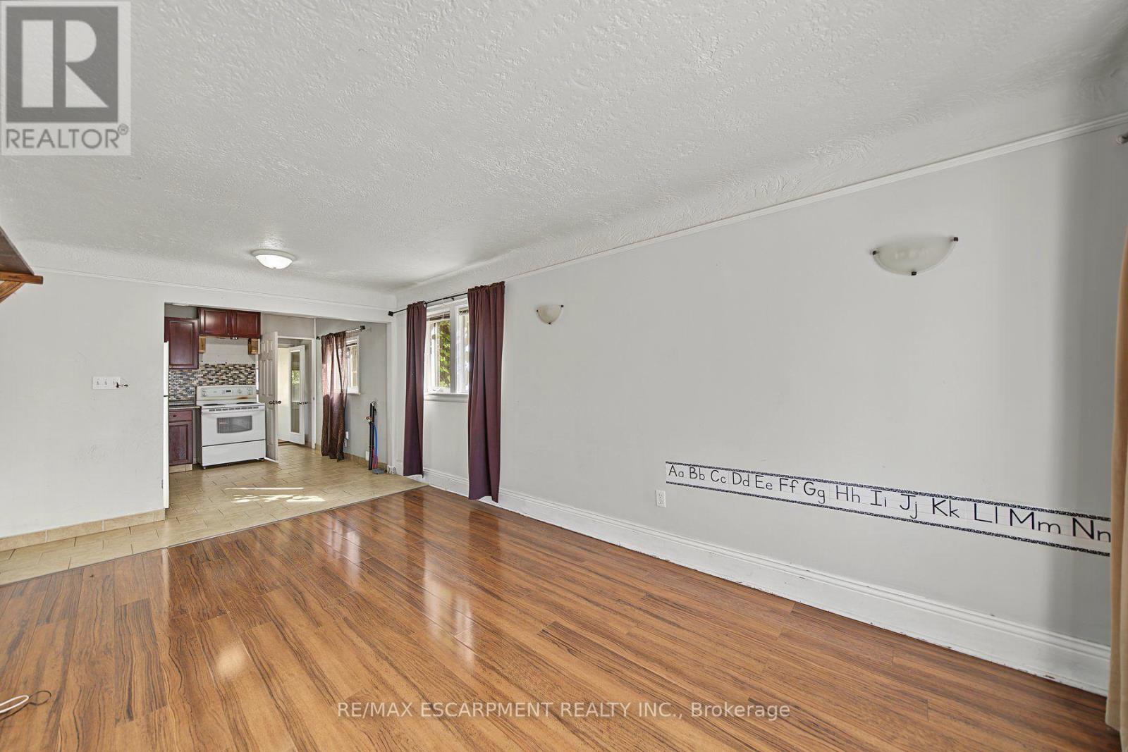 270 Weir Street N, Hamilton, Ontario  L8H 5G3 - Photo 4 - X13737822