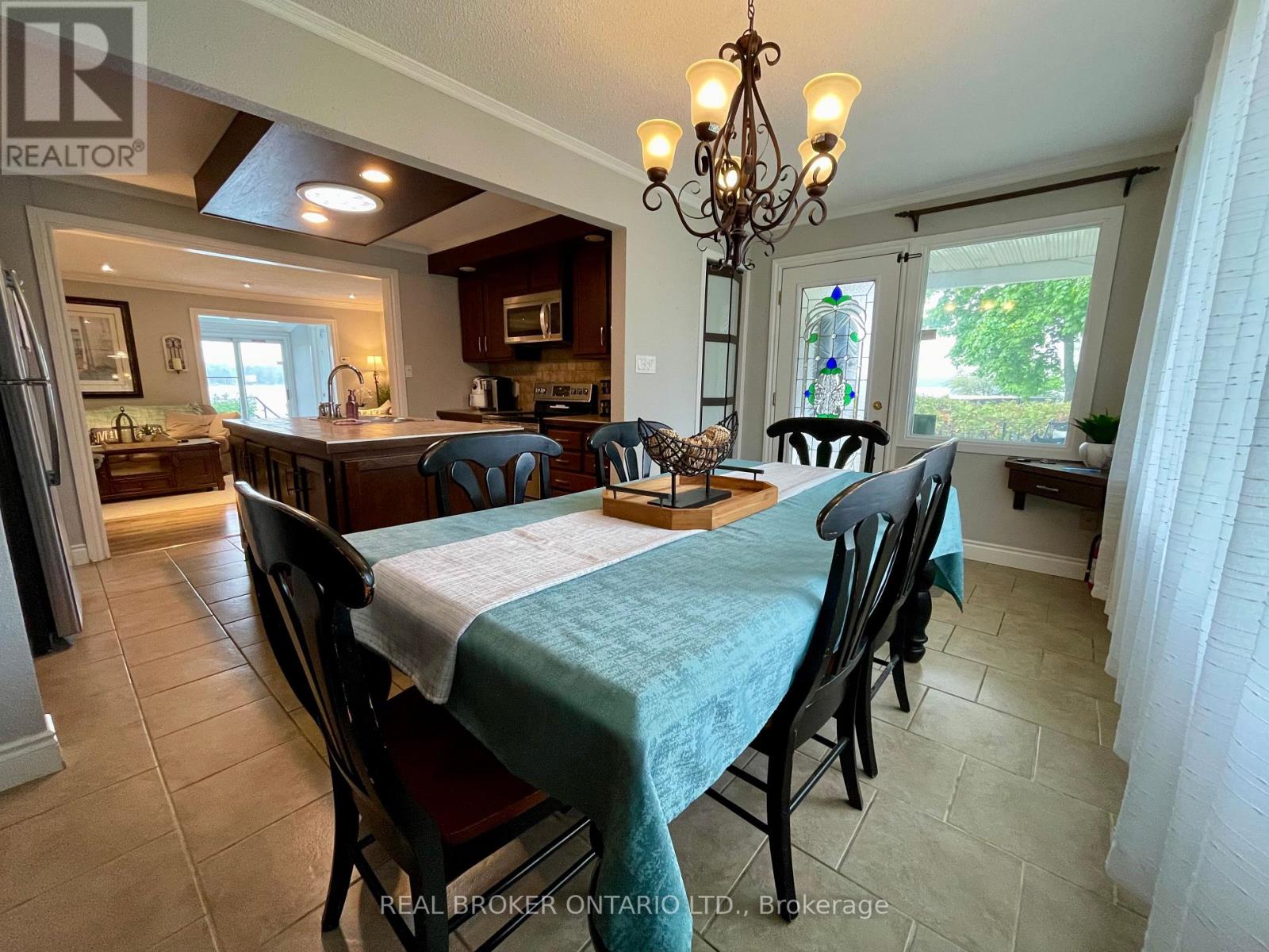 11 Lake Avenue, Puslinch, Ontario  N3C 2V4 - Photo 12 - X13738006