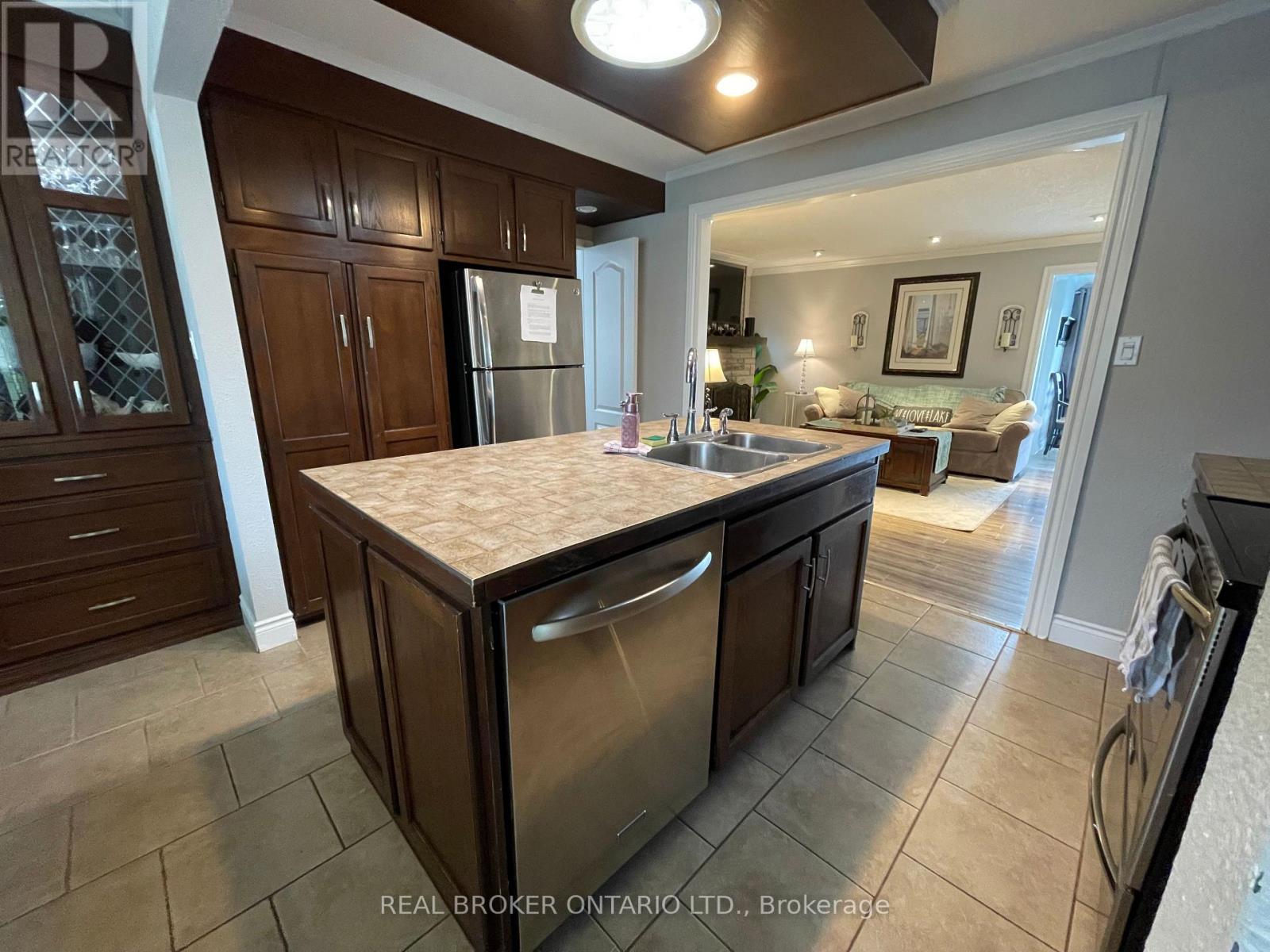 11 Lake Avenue, Puslinch, Ontario  N3C 2V4 - Photo 15 - X13738006
