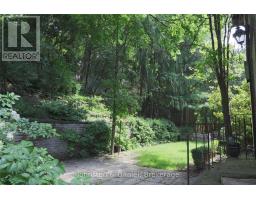 76 POPLAR PLAINS CRESCENT, Toronto, Ontario