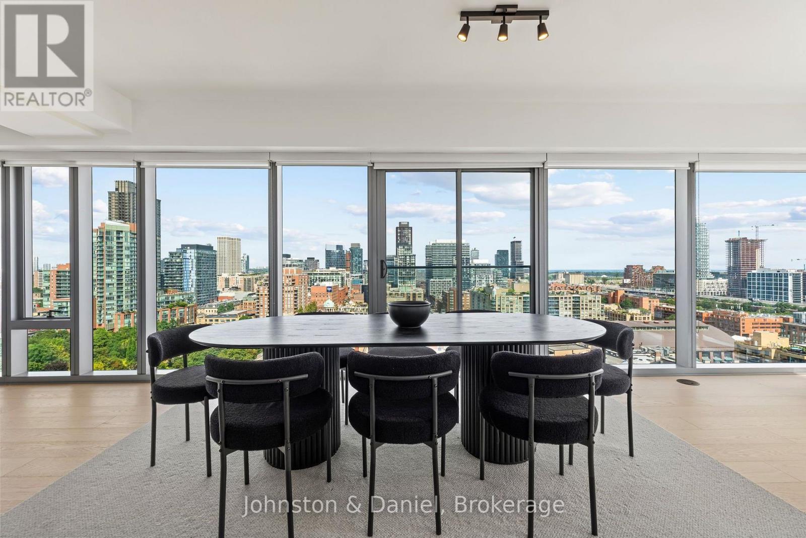 1702 - 60 Colborne Street, Toronto, Ontario  M5E 0B7 - Photo 15 - C13667216