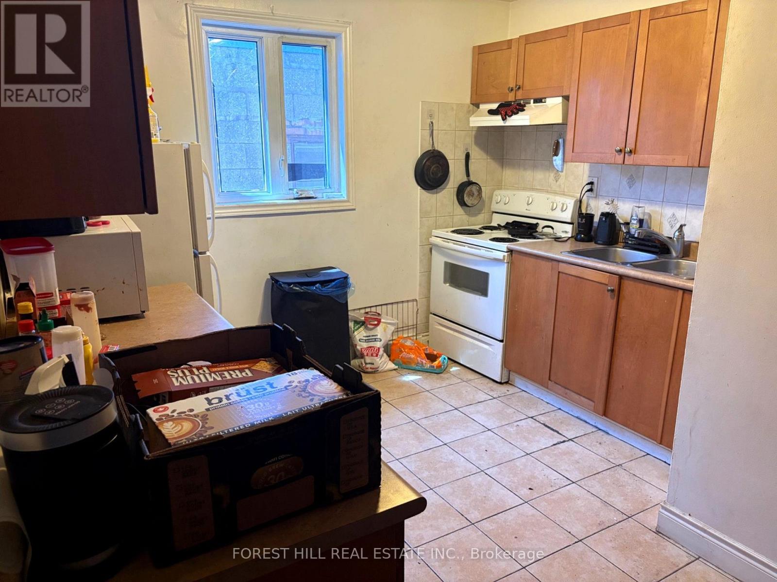 2 - 2530 Eglinton Avenue W, Toronto, Ontario M6M 1T1 - Photo 10 - W13661264