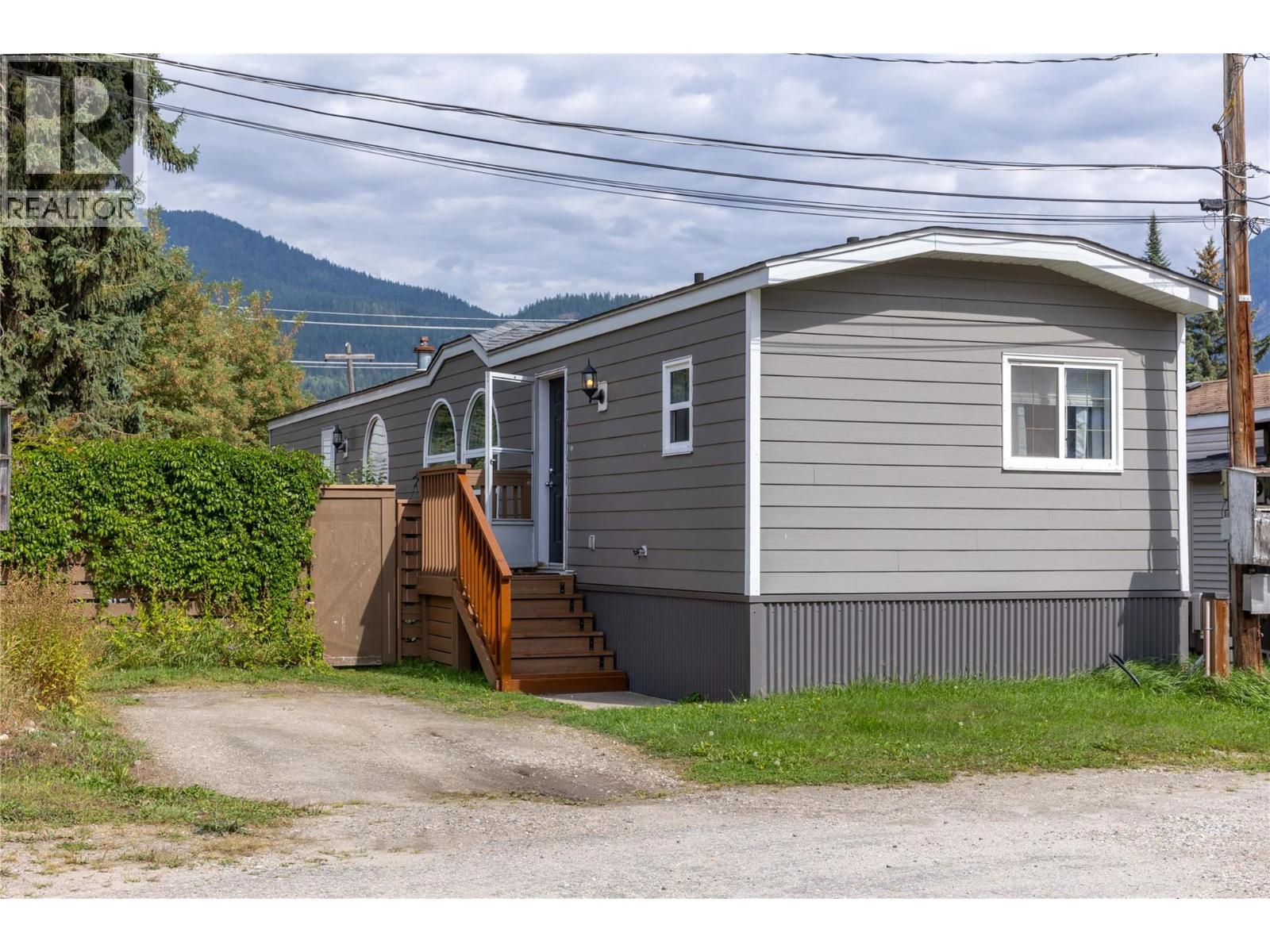 606 Edward Street Unit# 11, Revelstoke, British Columbia