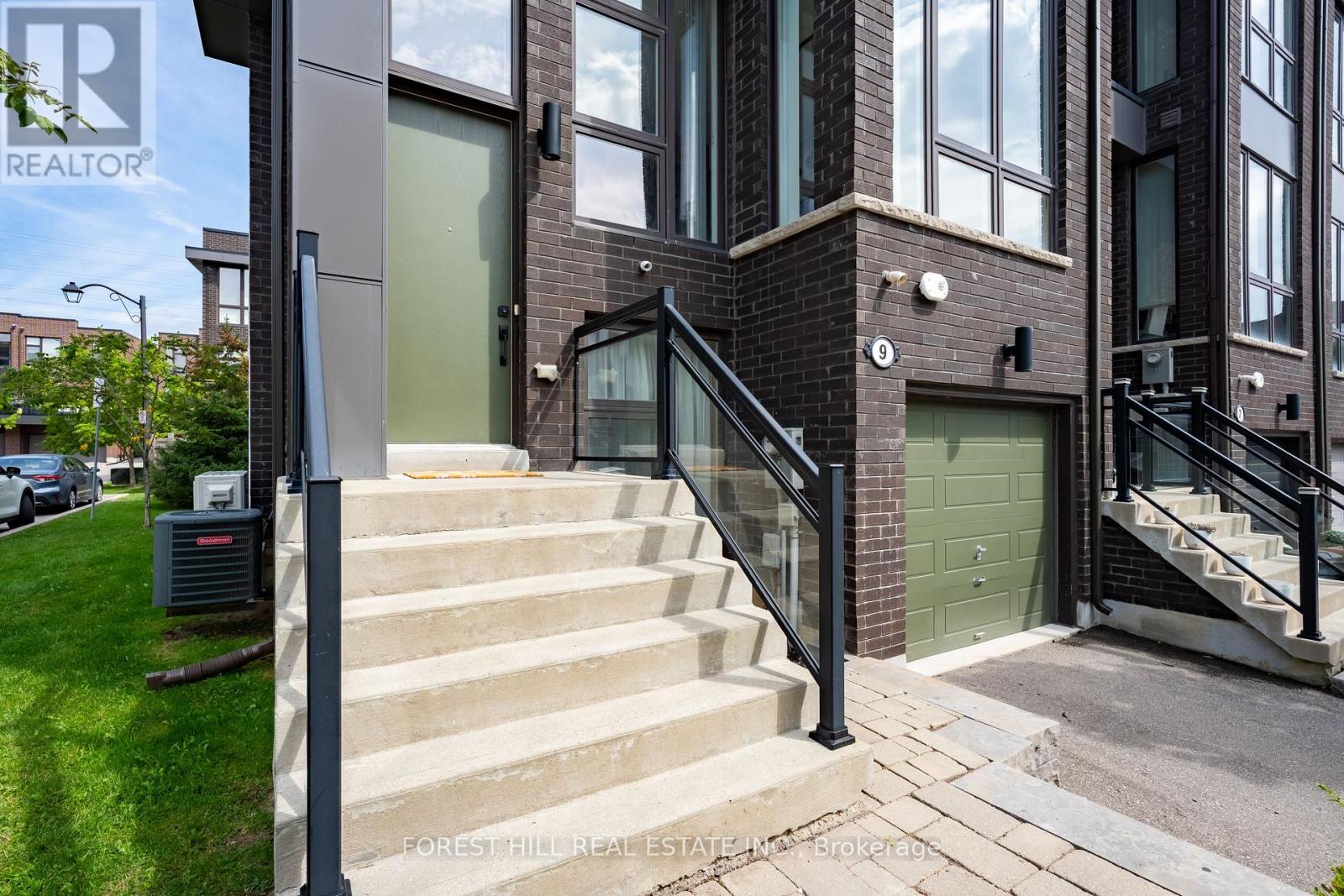 9 Sable Road, Vaughan, Ontario  L6A 1S2 - Photo 2 - N13737864