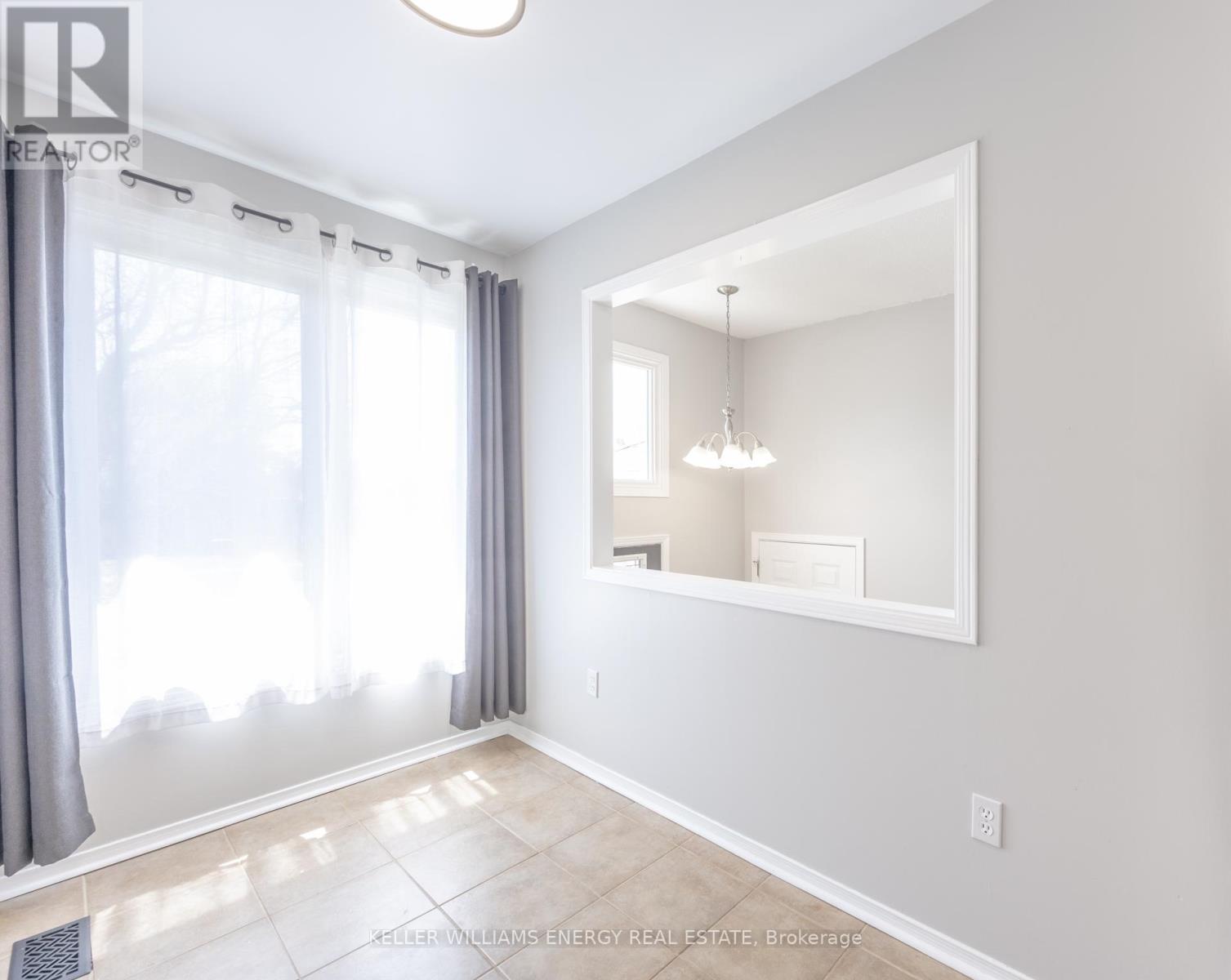 74 Trudeau Drive, Clarington, Ontario  L1C 4K2 - Photo 4 - E13738132