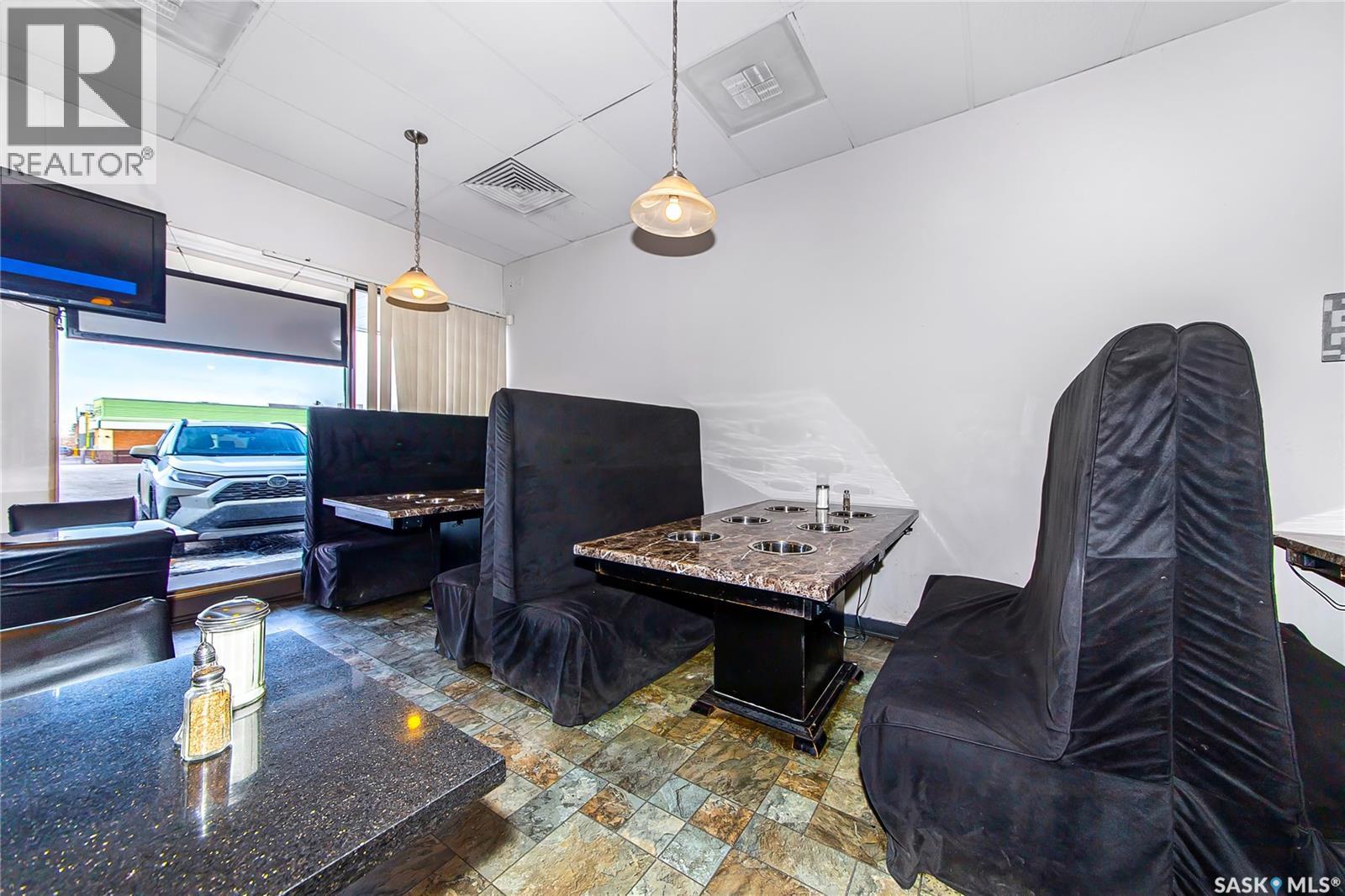 7 3110 8th Street, Saskatoon, Saskatchewan  S7H 0W2 - Photo 8 - SK046877