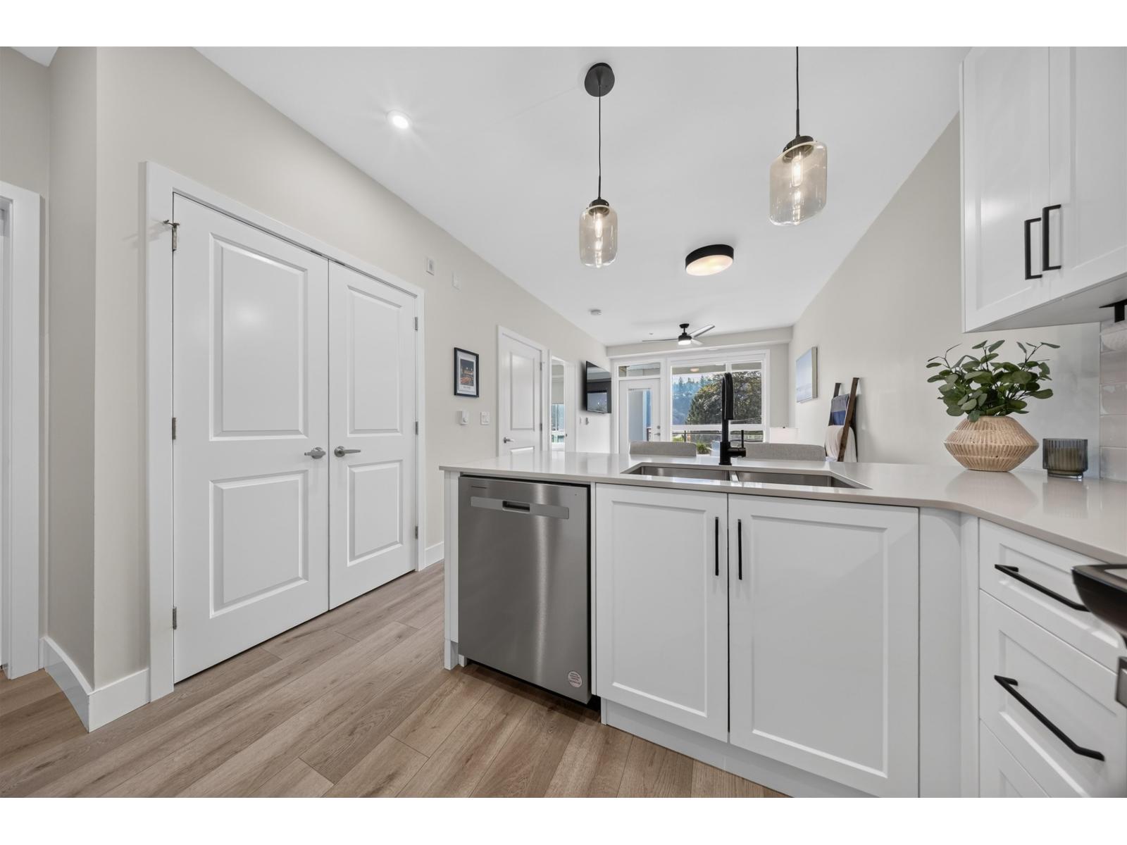 312 6045 Chilliwack River Road, Sardis South, Chilliwack, British Columbia  V2R 6L5 - Photo 10 - R3160629
