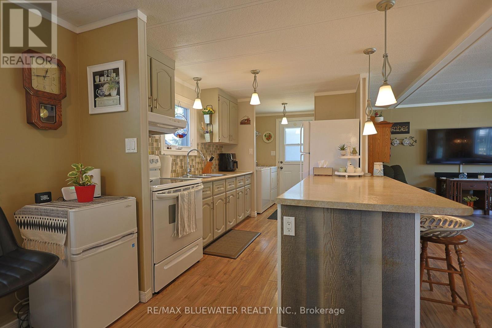 95 Shannon Boulevard, South Huron, Ontario  N0M 1T0 - Photo 19 - X13738104