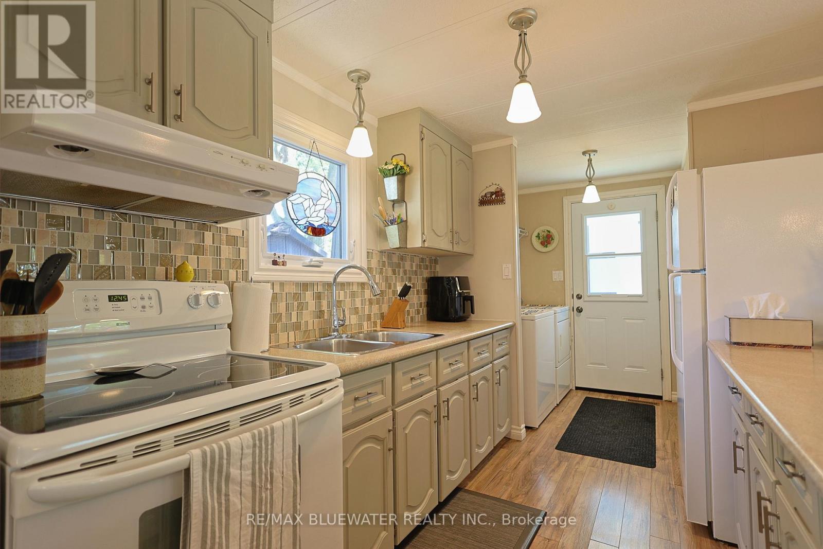95 Shannon Boulevard, South Huron, Ontario  N0M 1T0 - Photo 21 - X13738104
