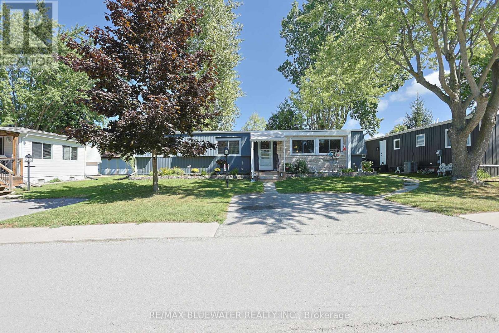 95 Shannon Boulevard, South Huron, Ontario  N0M 1T0 - Photo 6 - X13738104