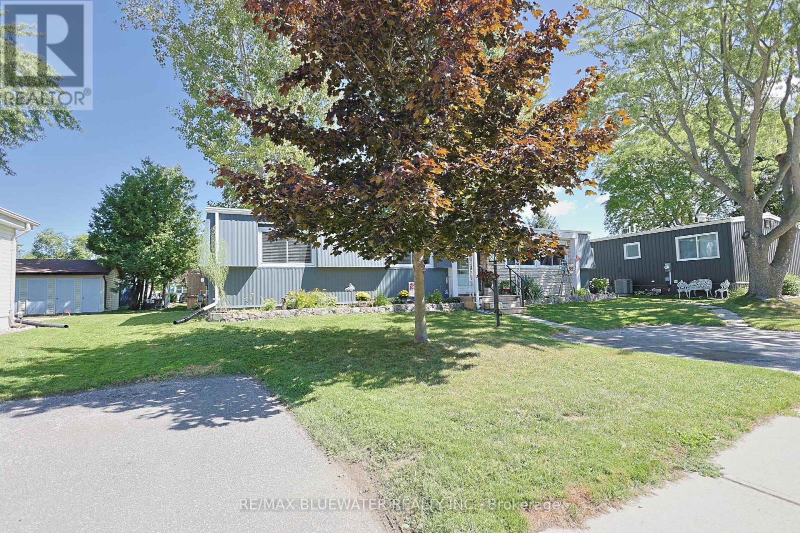 95 Shannon Boulevard, South Huron, Ontario  N0M 1T0 - Photo 8 - X13738104