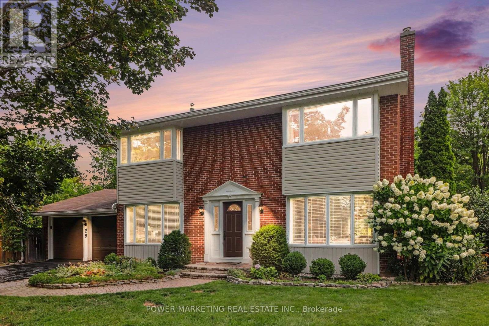 29 OKANAGAN DRIVE, Ottawa, Ontario