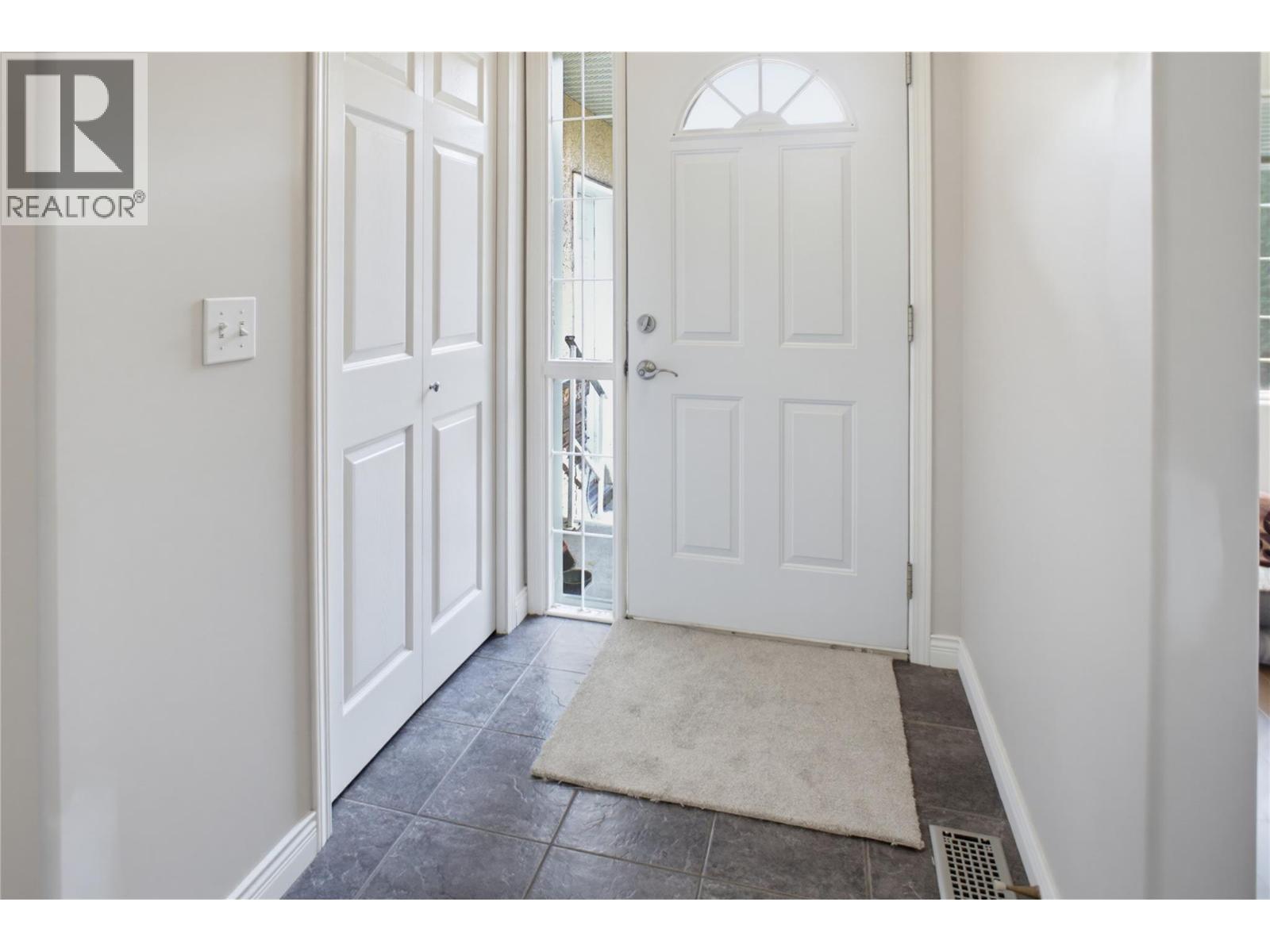 369 Coyote Drive, Kamloops, British Columbia  V2C 6T8 - Photo 19 - 10398294