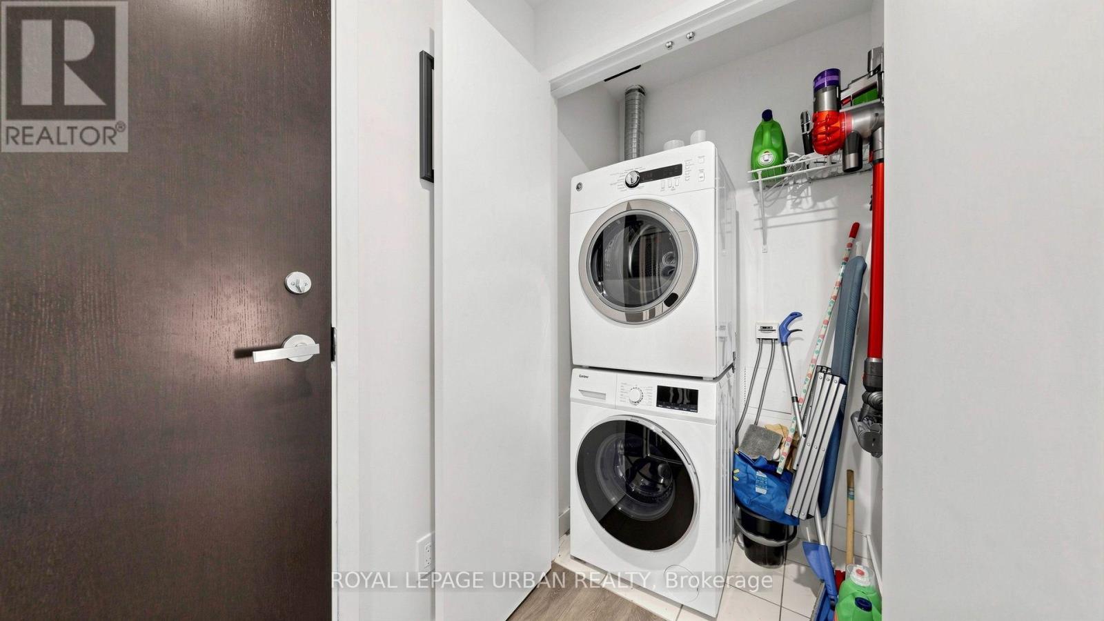 2407 - 55 Regent Park Boulevard, Toronto, Ontario  M5A 3H6 - Photo 9 - C13738042