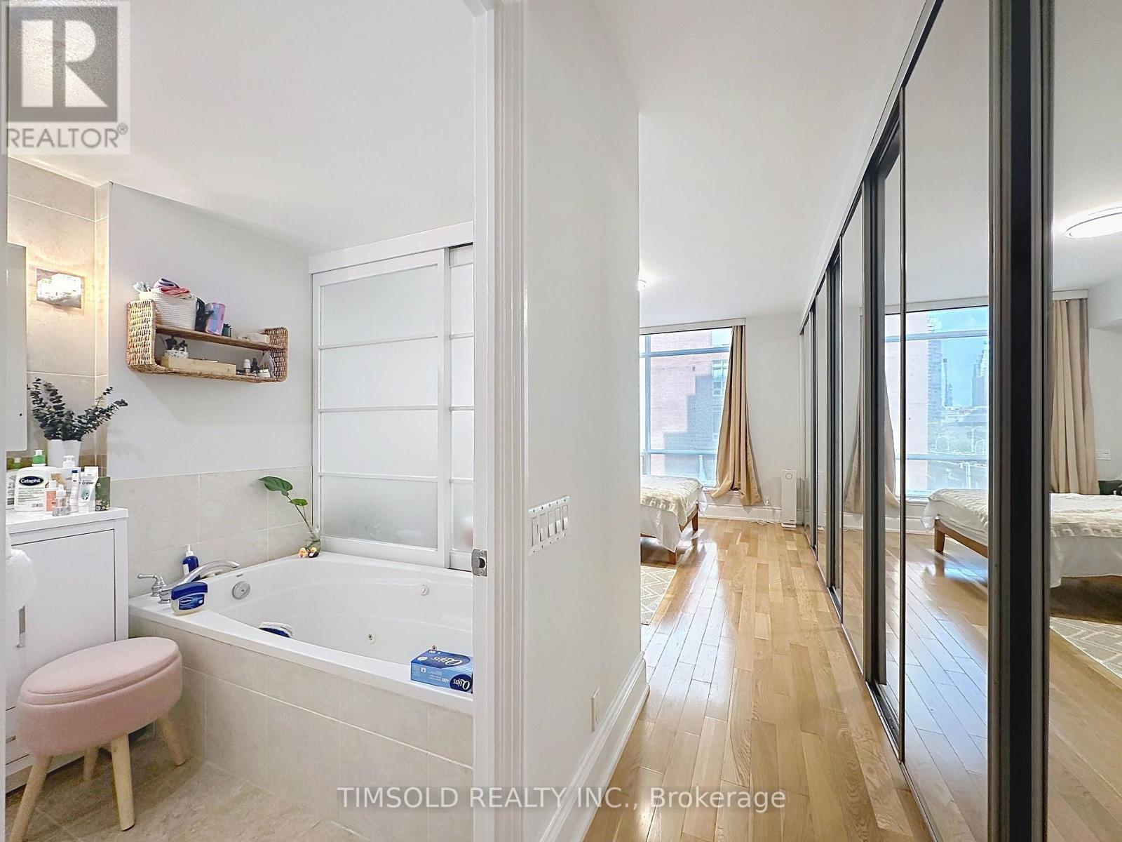 708w - 500 Queens Quay W, Toronto, Ontario  M5V 3K8 - Photo 8 - C13738060