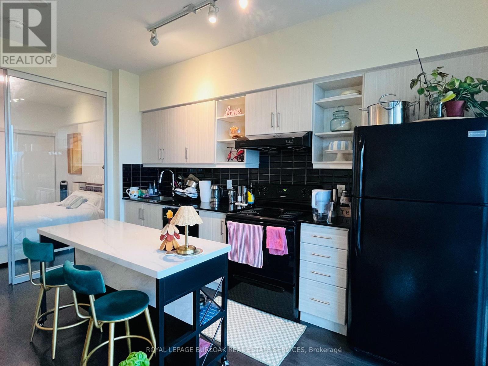 1208 - 160 Vanderhoof Avenue, Toronto, Ontario  M5R 2H8 - Photo 17 - C13738102