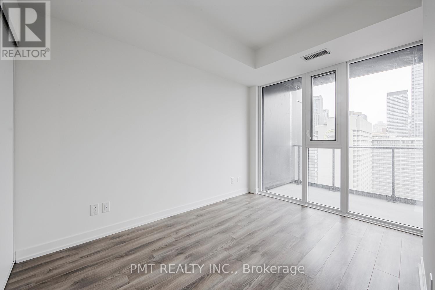 1901 - 20 Edward Street, Toronto, Ontario  M5G 0C5 - Photo 18 - C13738114