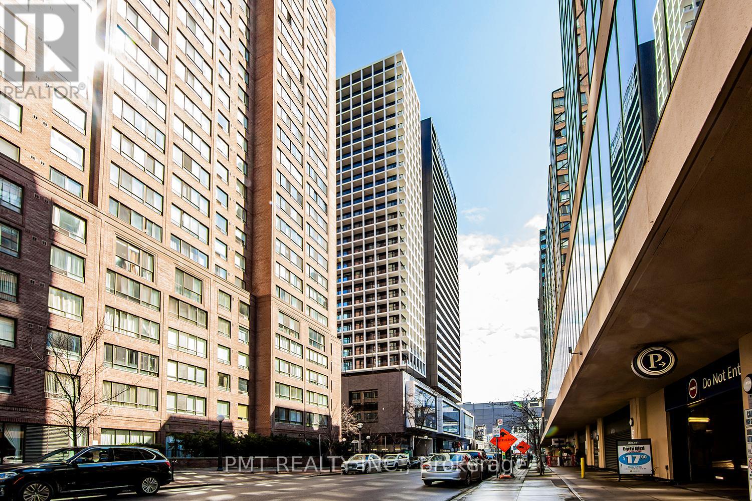 1901 - 20 Edward Street, Toronto, Ontario  M5G 0C5 - Photo 26 - C13738114