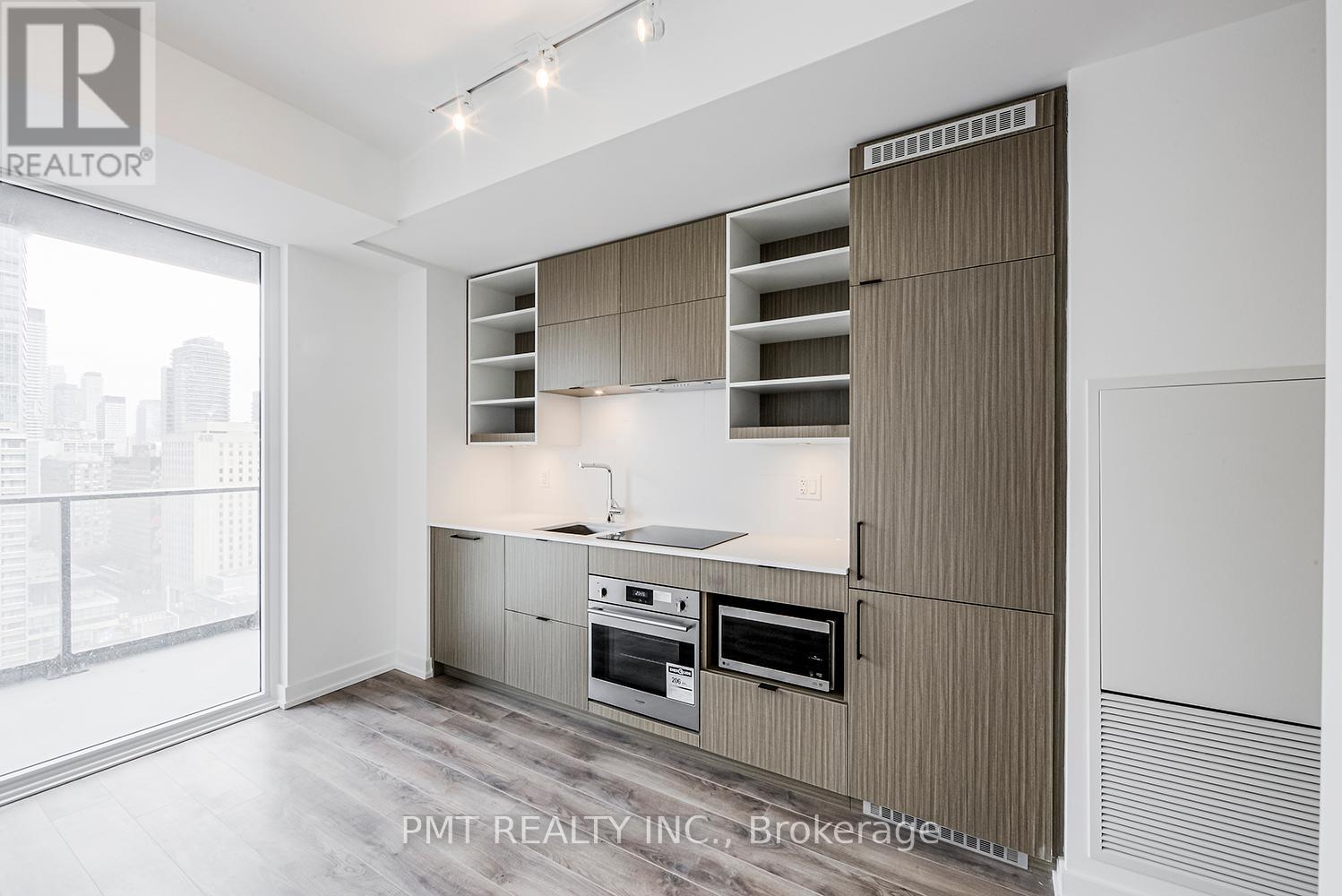 1901 - 20 Edward Street, Toronto, Ontario  M5G 0C5 - Photo 4 - C13738114