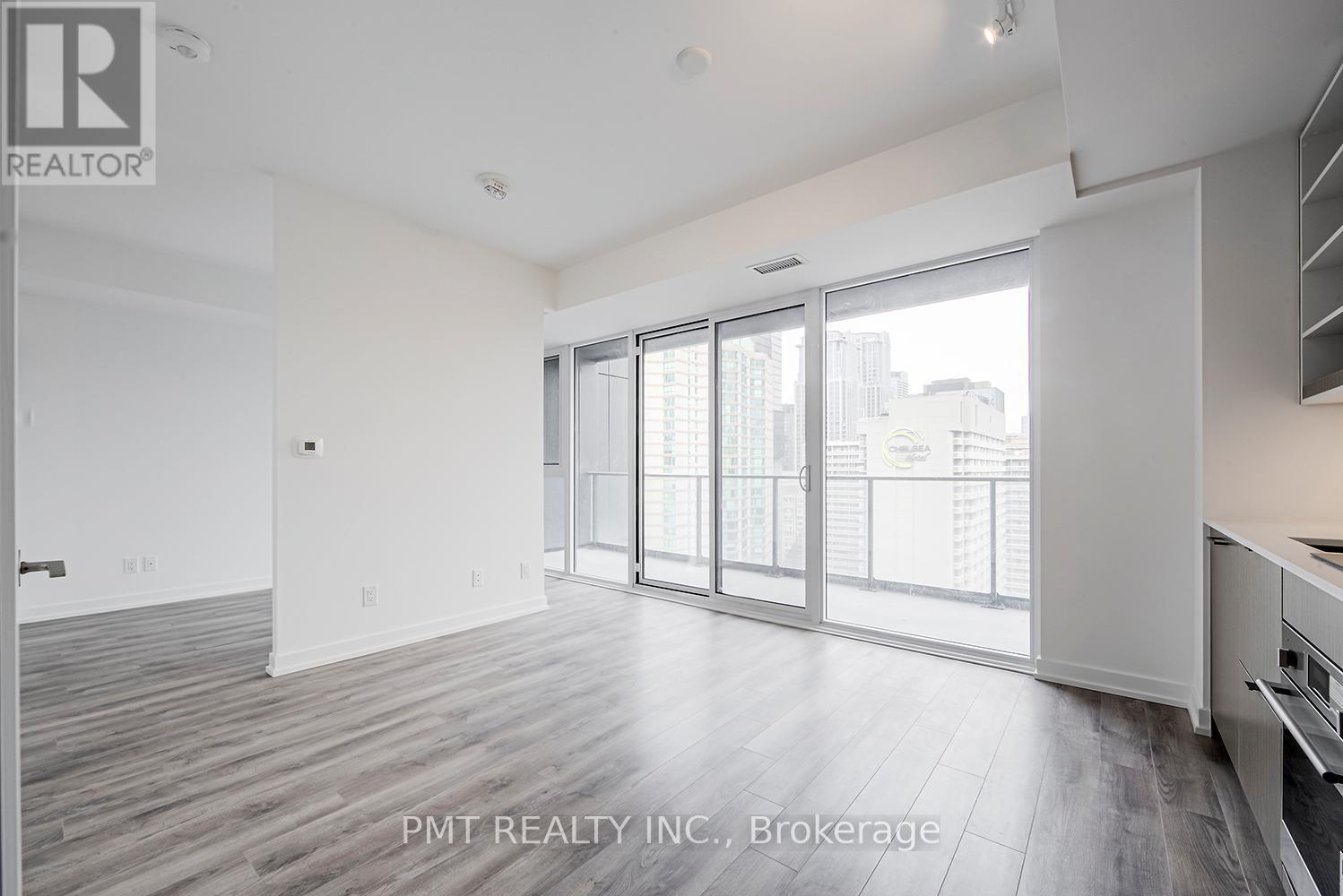 1901 - 20 Edward Street, Toronto, Ontario  M5G 0C5 - Photo 8 - C13738114