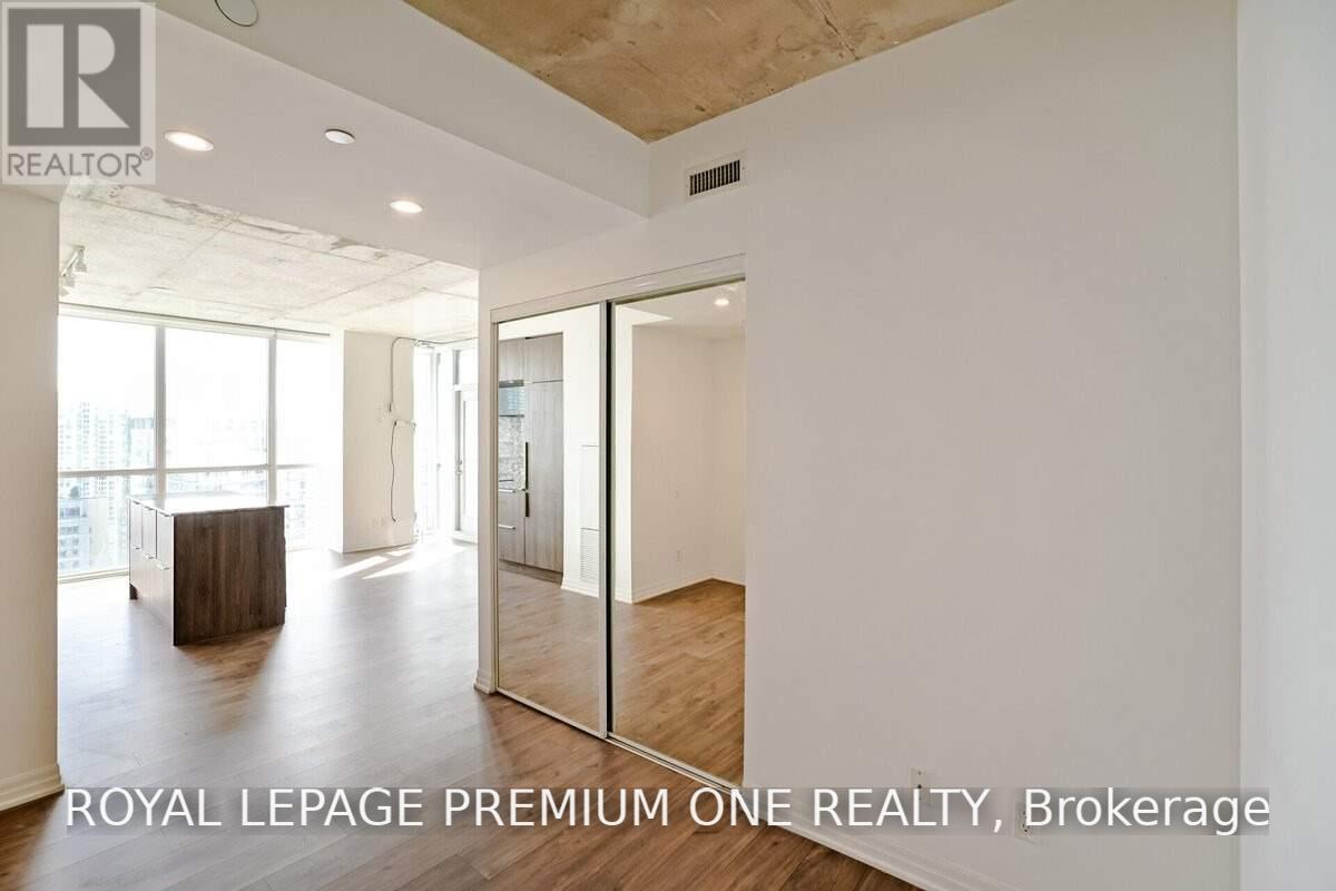 2406 - 88 Blue Jays Way, Toronto, Ontario  M5V 2G3 - Photo 10 - C13738134