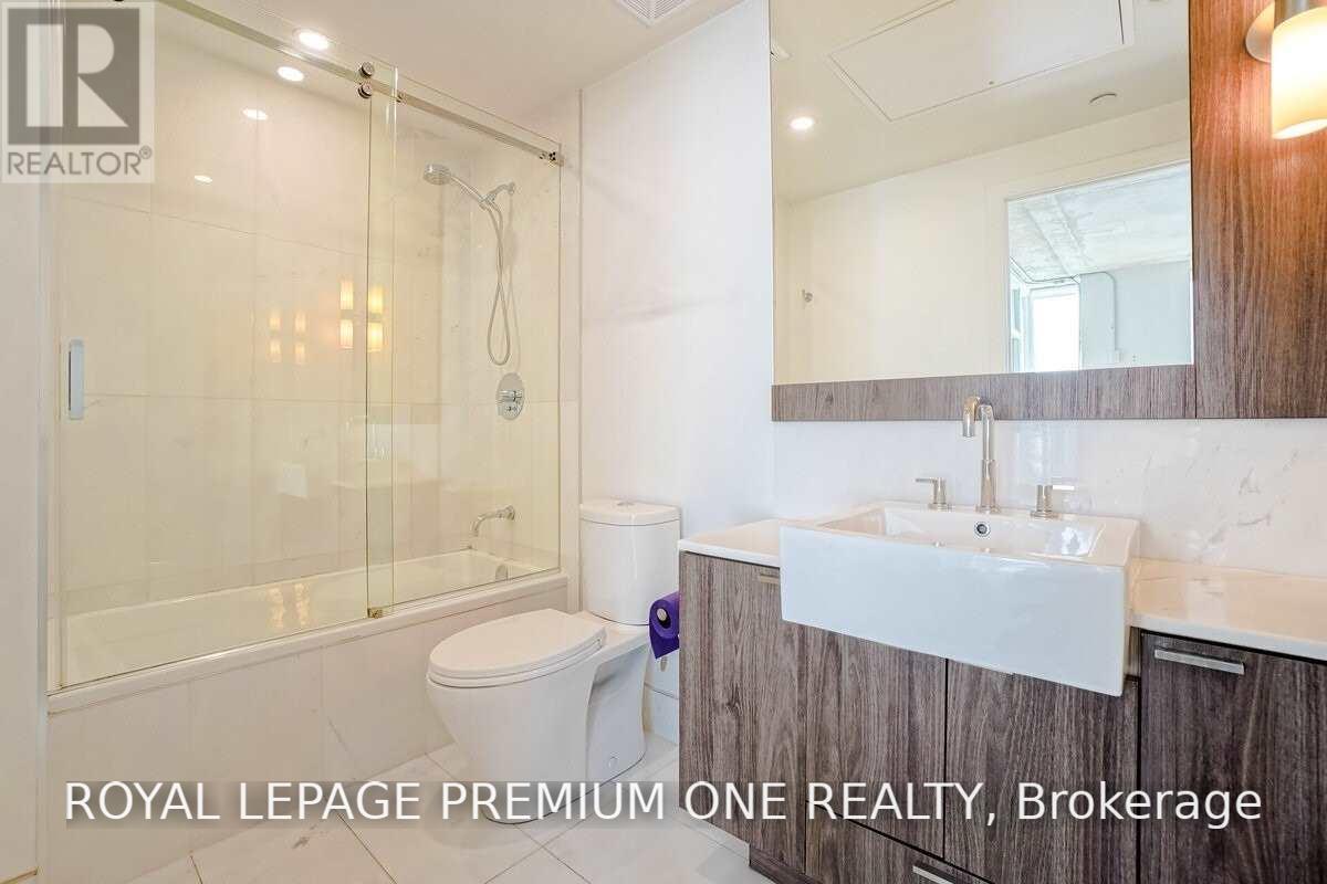 2406 - 88 Blue Jays Way, Toronto, Ontario  M5V 2G3 - Photo 21 - C13738134