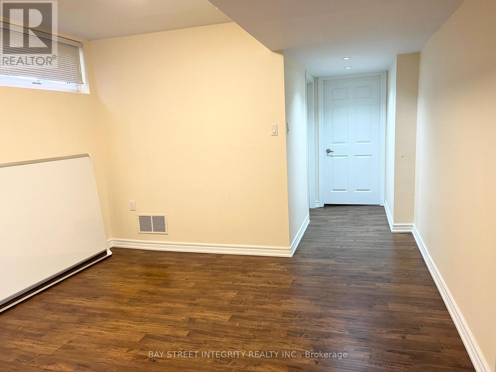 61 Morbank Drive, Toronto, Ontario  M1V 2M1 - Photo 10 - E13738066