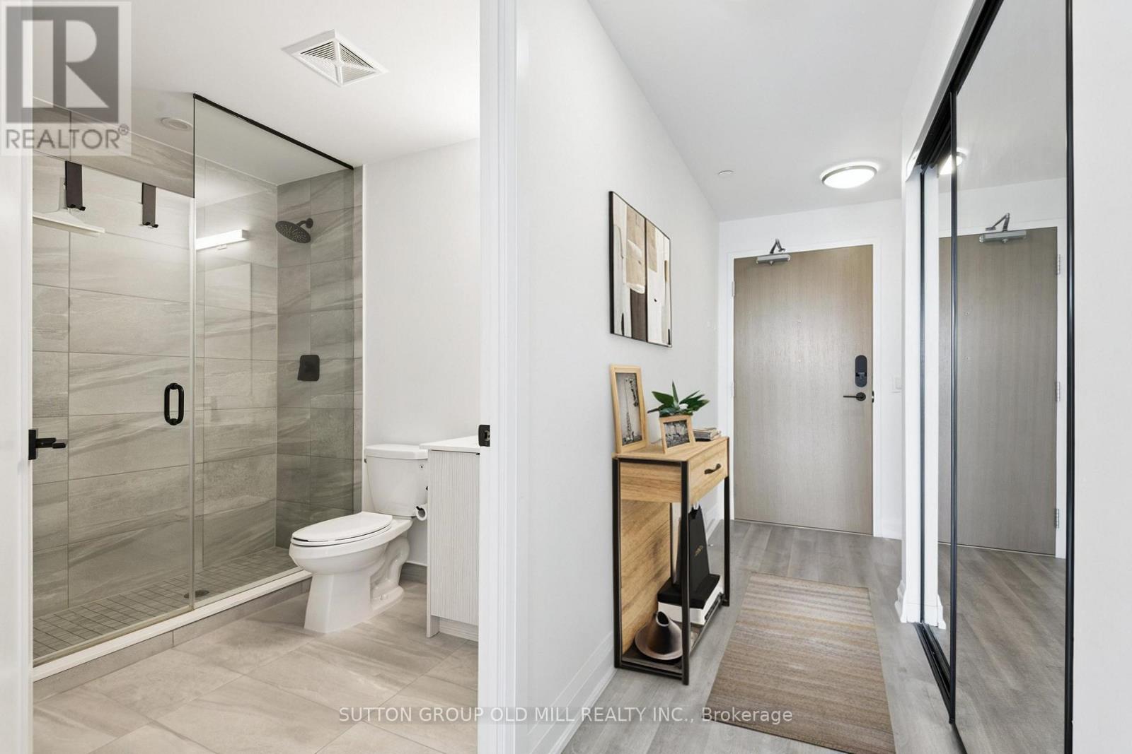 607 - 2369 Danforth Avenue E, Toronto, Ontario  M4C 0B1 - Photo 2 - E13738088