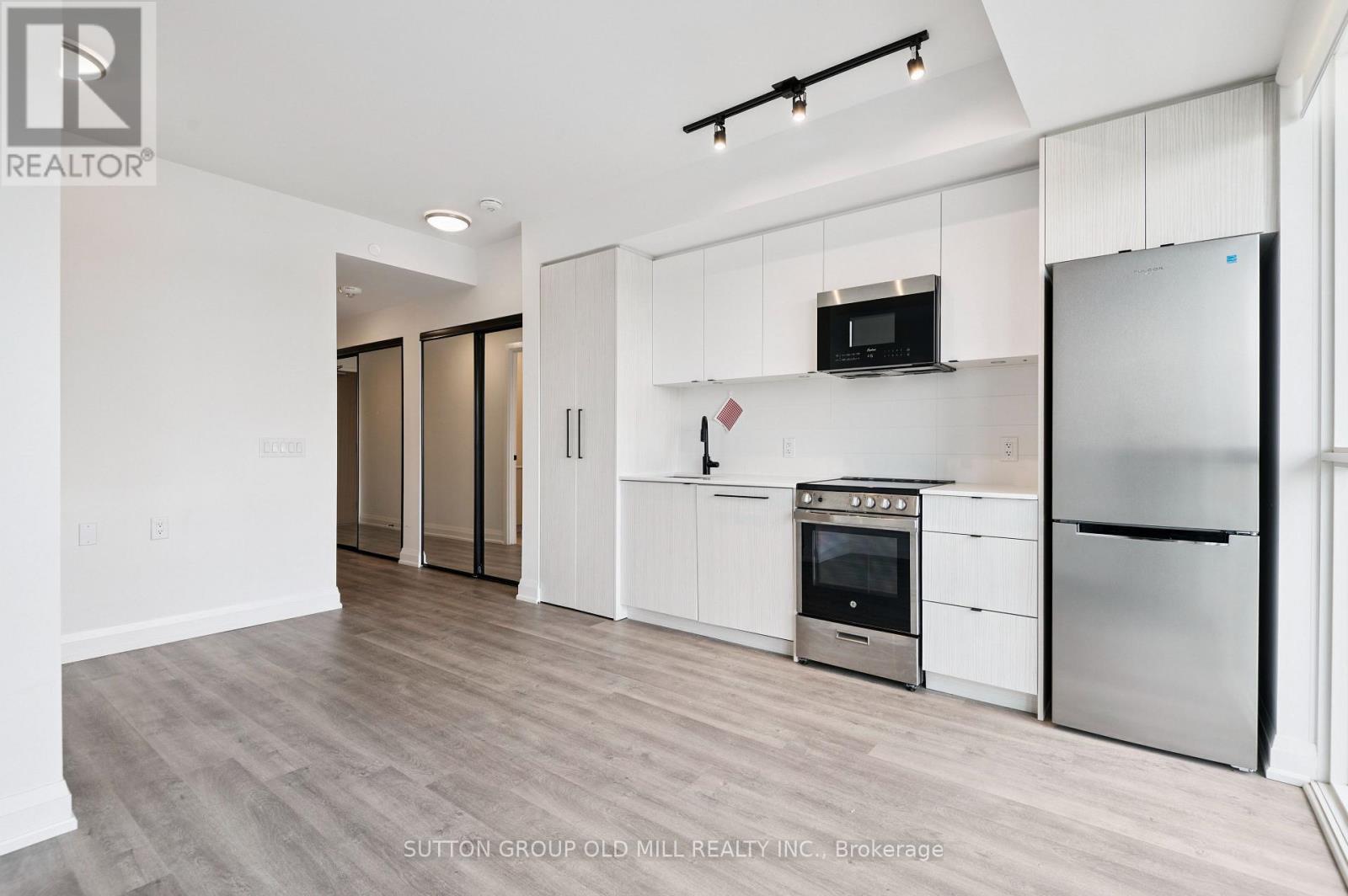 607 - 2369 Danforth Avenue E, Toronto, Ontario  M4C 0B1 - Photo 4 - E13738088