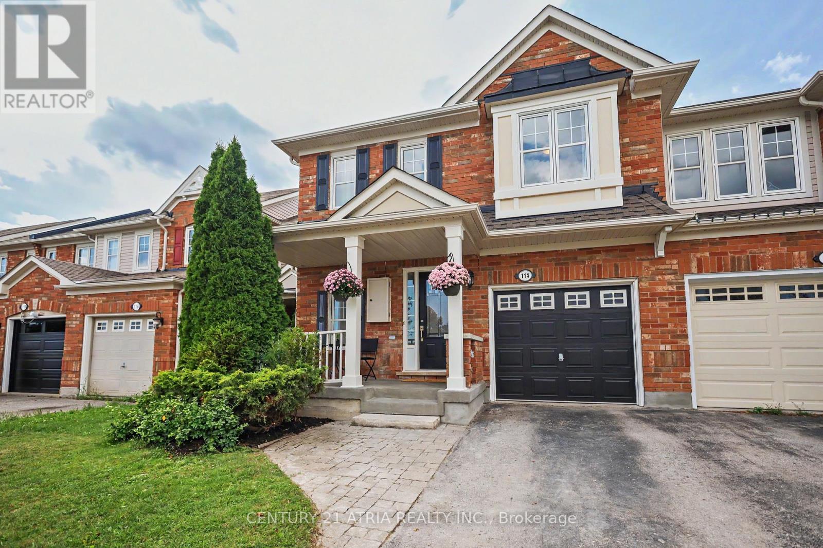 114 Dougherty Crescent, Whitchurch-Stouffville, Ontario L4A 0A7 - Photo 2 - N13738080